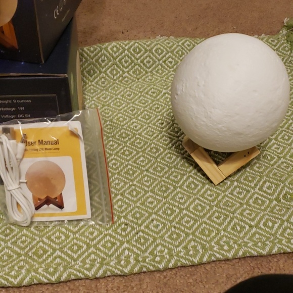 3d printed moon light - Picture 6 of 6